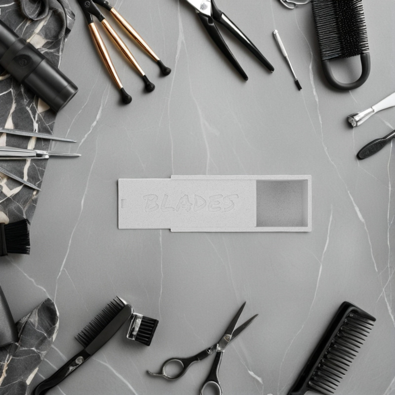 صندوق تخزين شفرات ماكينة الحلا - مراجعة Home Barber وسعره