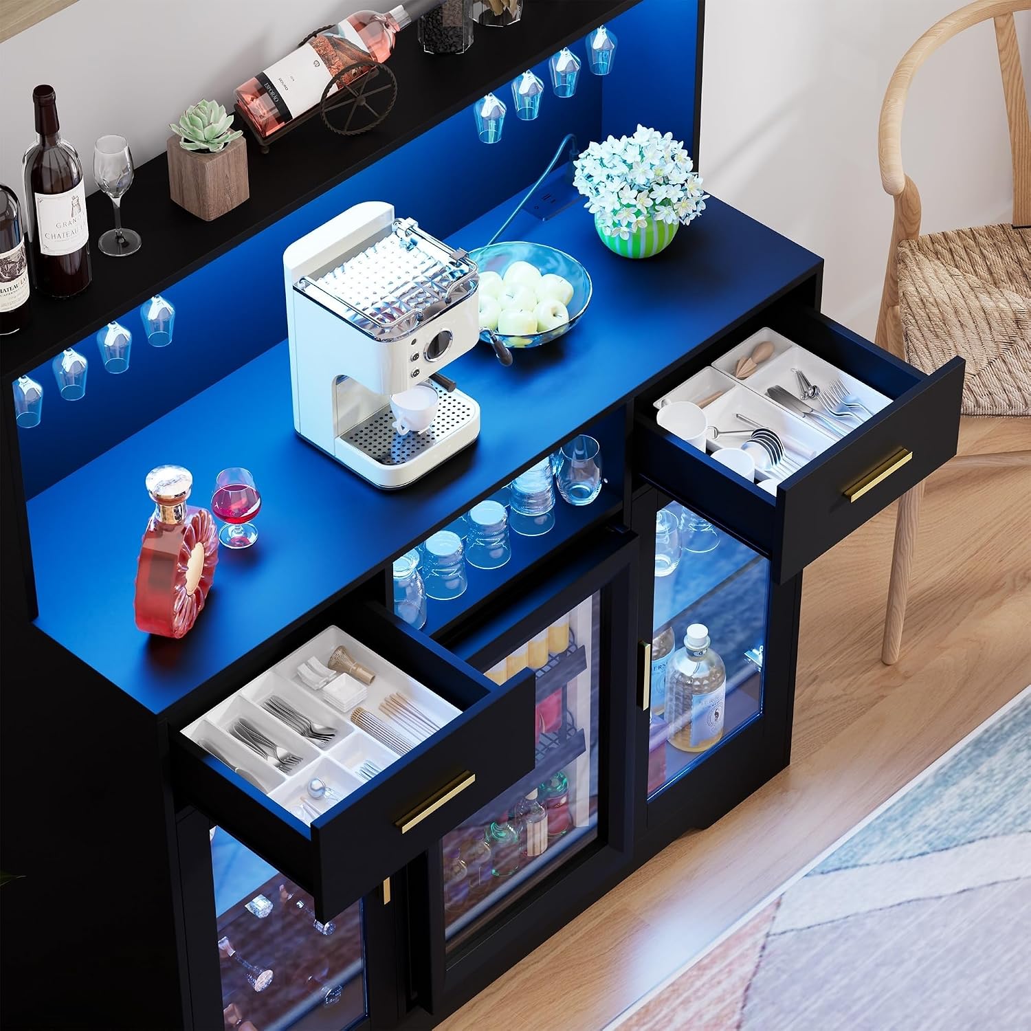 خزانة ثلاجة صغيرة مع وحدات تخز - مراجعة Home Bar And Fridge وسعره